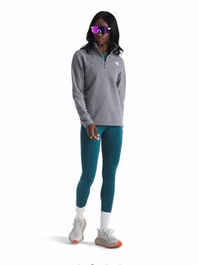 The North Face Women's Gray Quarter-Zip Fleece Pullover